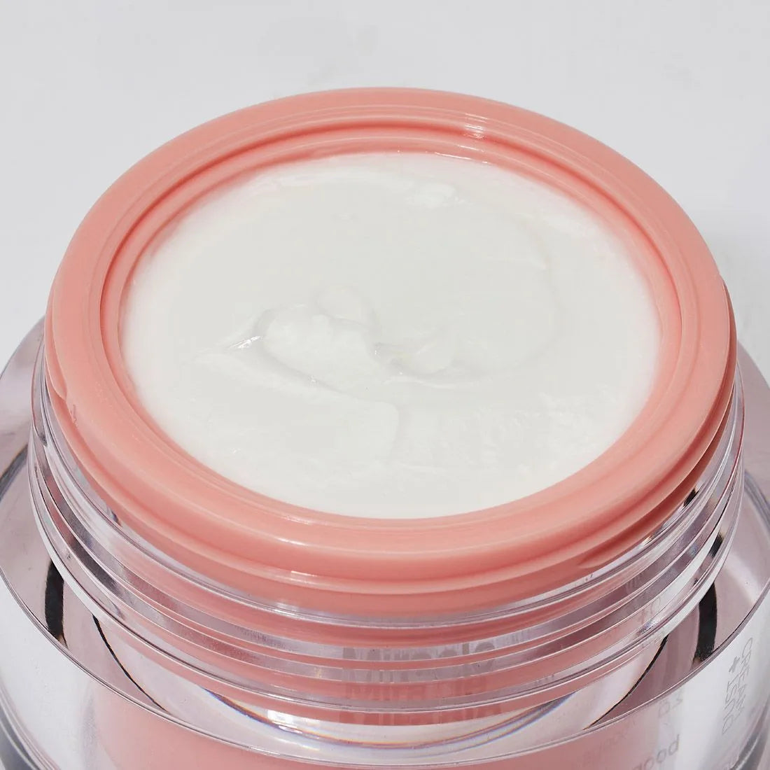 Dust+Cream Denný liftingový krém proti vráskam s resveratrolom 50 ml