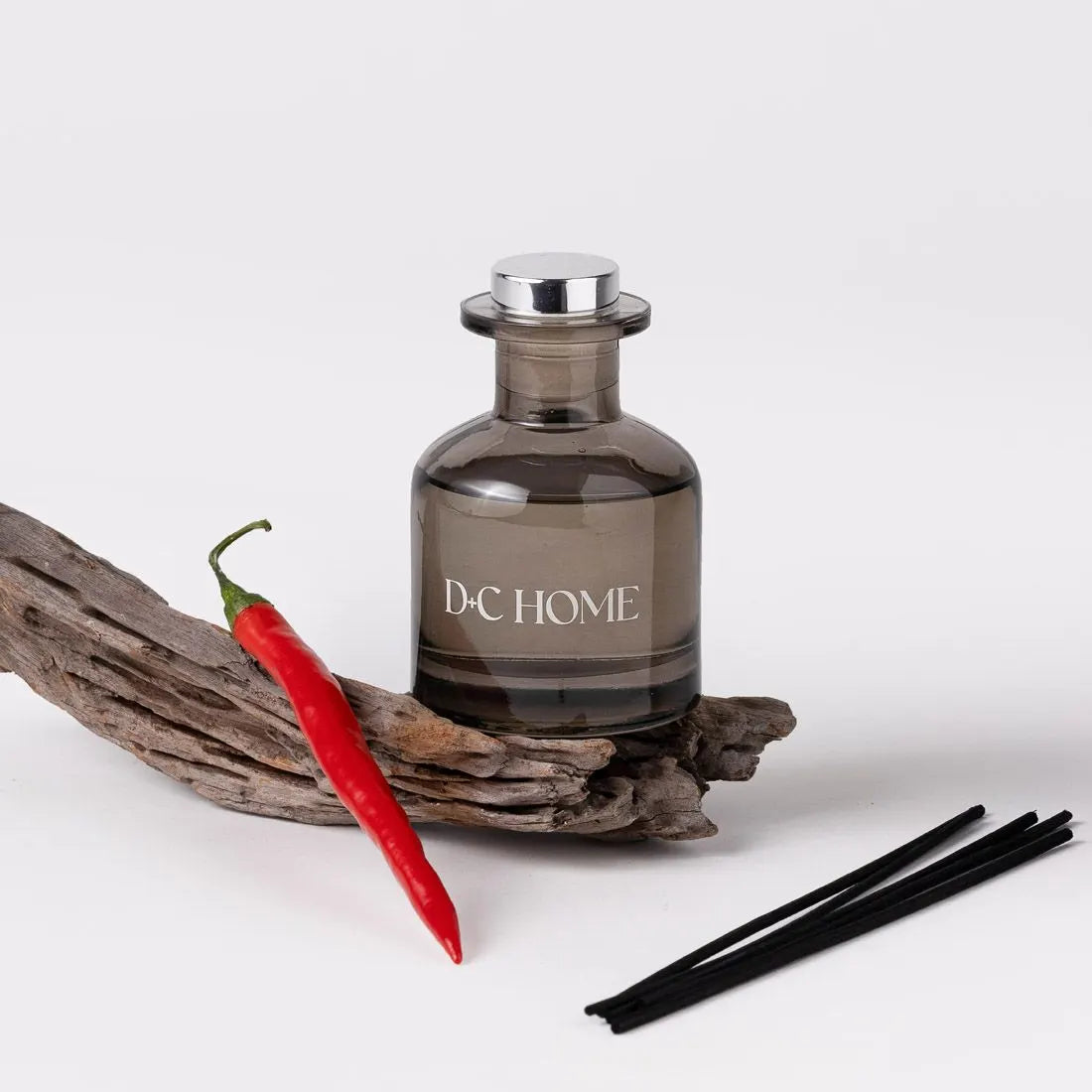 Dust+Cream aromatický difuzér Spicy Woods 100ml