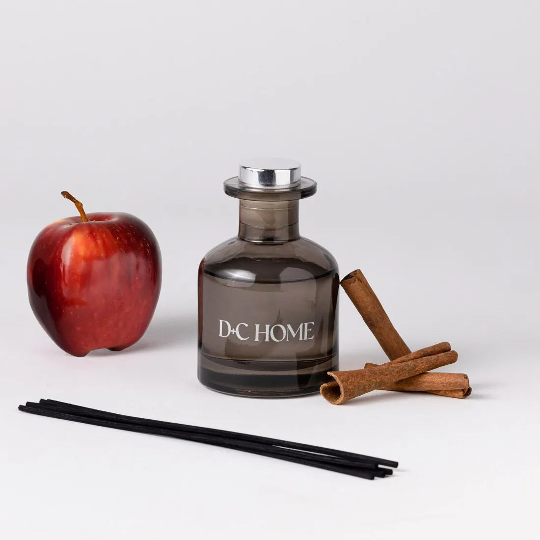 Dust+Cream aromatický difuzér Apple cinnamon 100ml