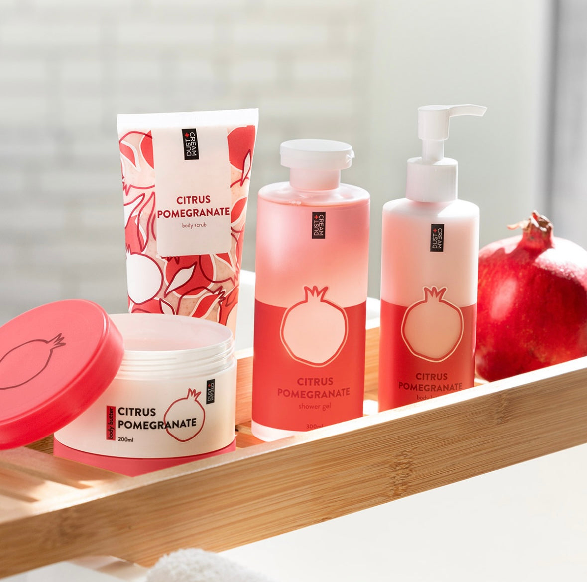 Dust+Cream telový peeling Pomegranate Citrus 200ml