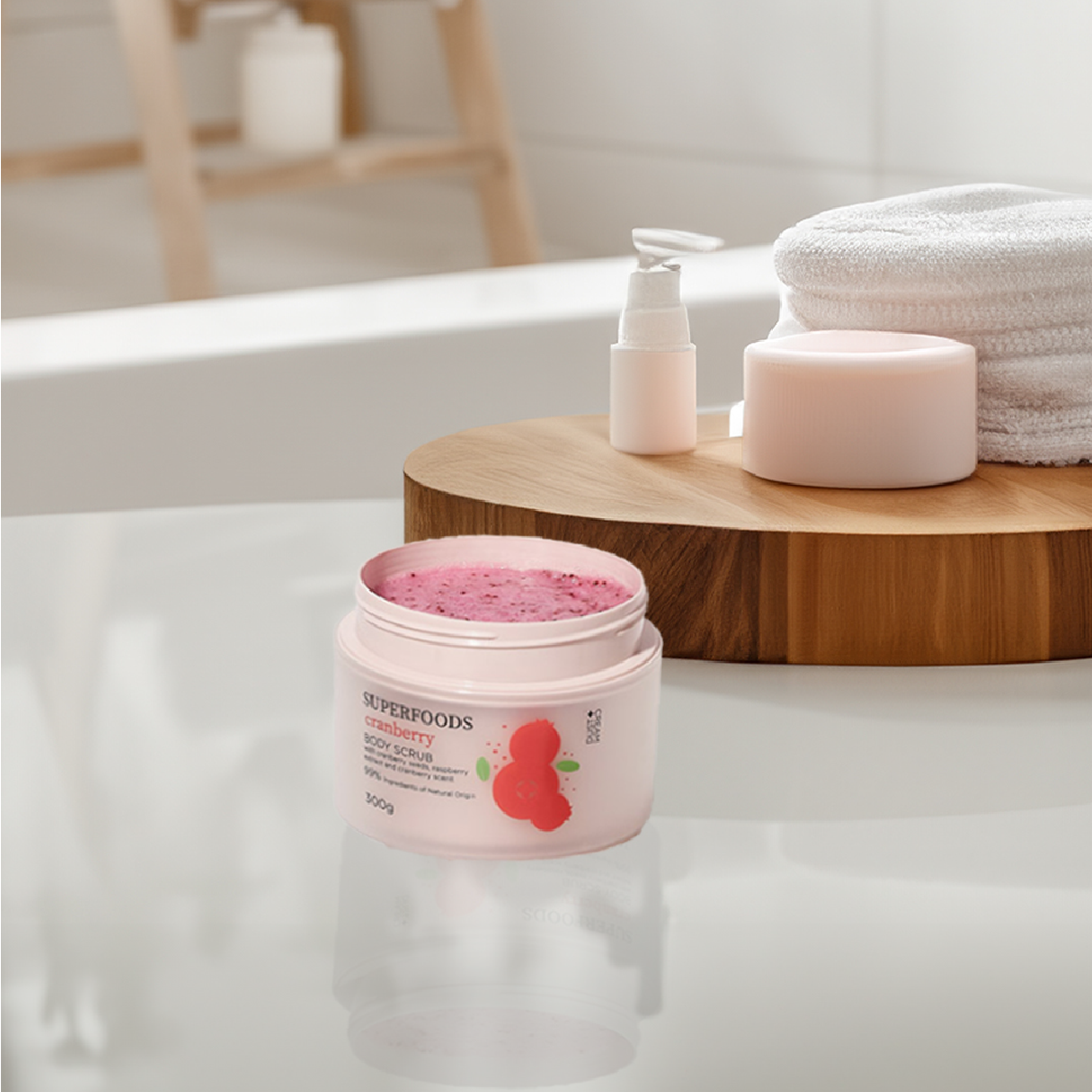 Dust+Cream telový peeling Cranberry 300g