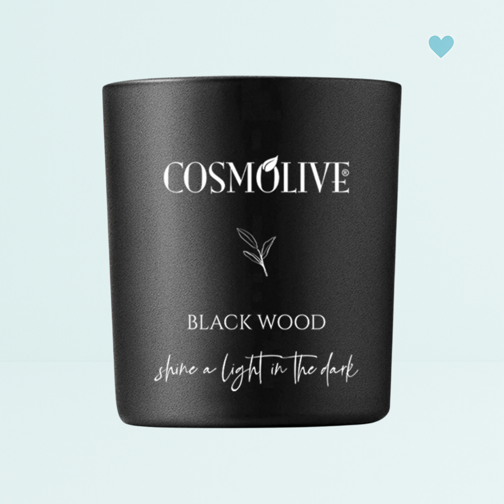 Prírodná sójová sviečka s vôňou čierneho dreva - Cosmolive Black Wood 210g